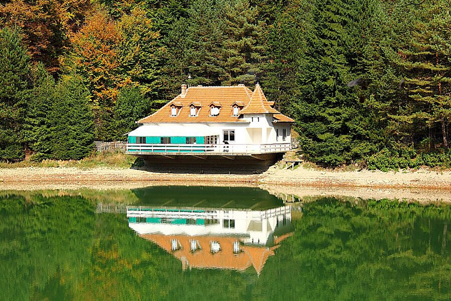 Lacul Iezerul Ighiel Lacul Iezerul Ighiel