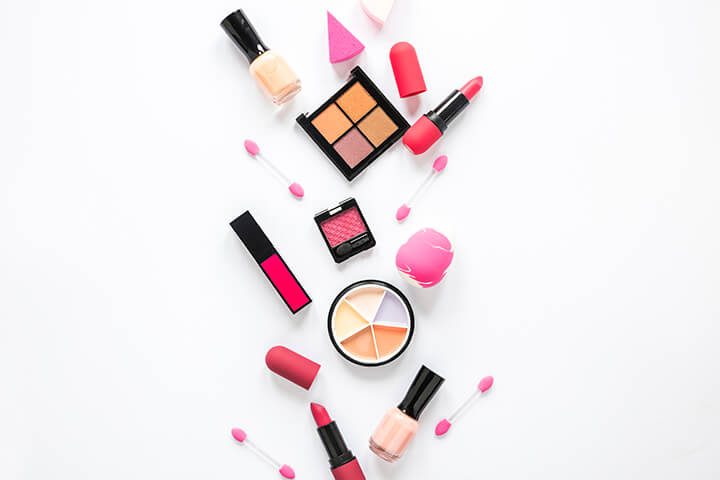 Produse cosmetice pentru machiajul de nuntă