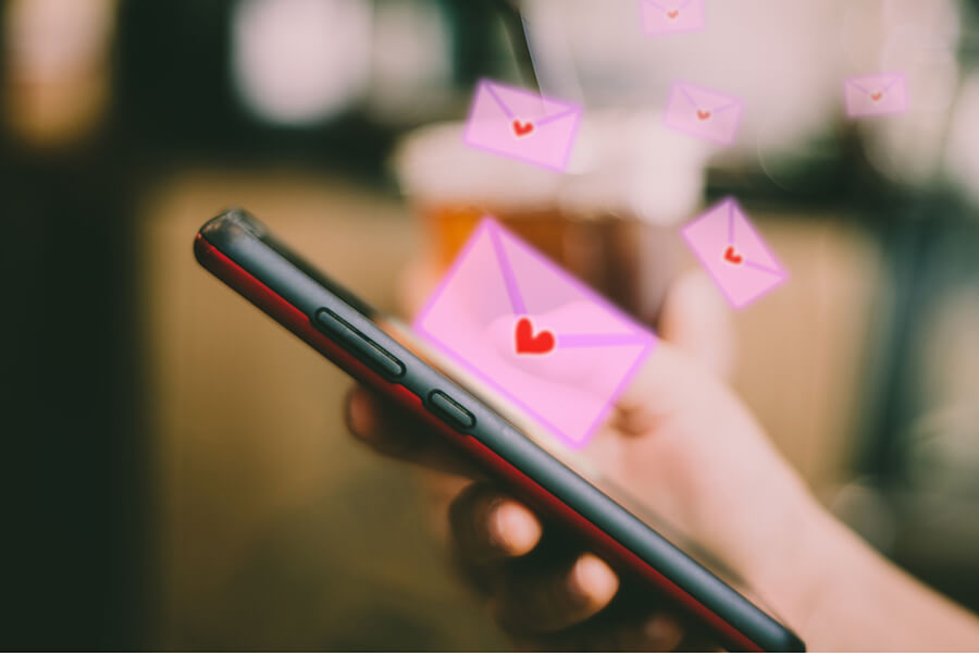 SMS de dragoste și dor pentru iubit