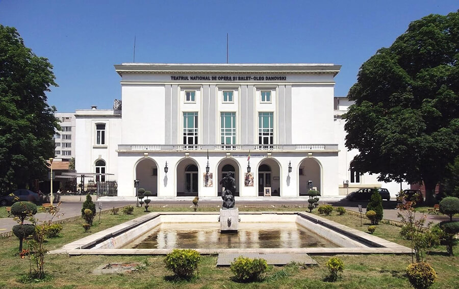 Teatrul Național de Operă și Balet "Oleg Danovski"